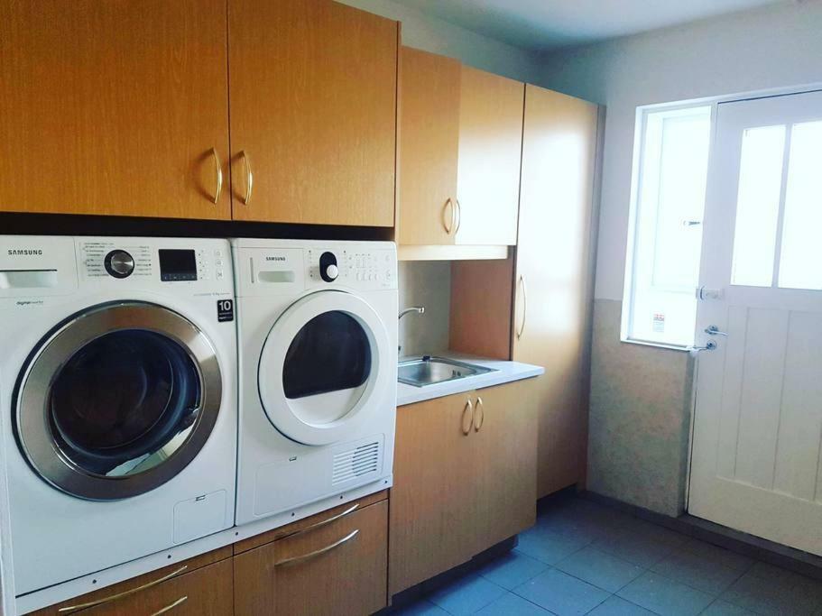 Akureyri Central Rooms 外观 照片